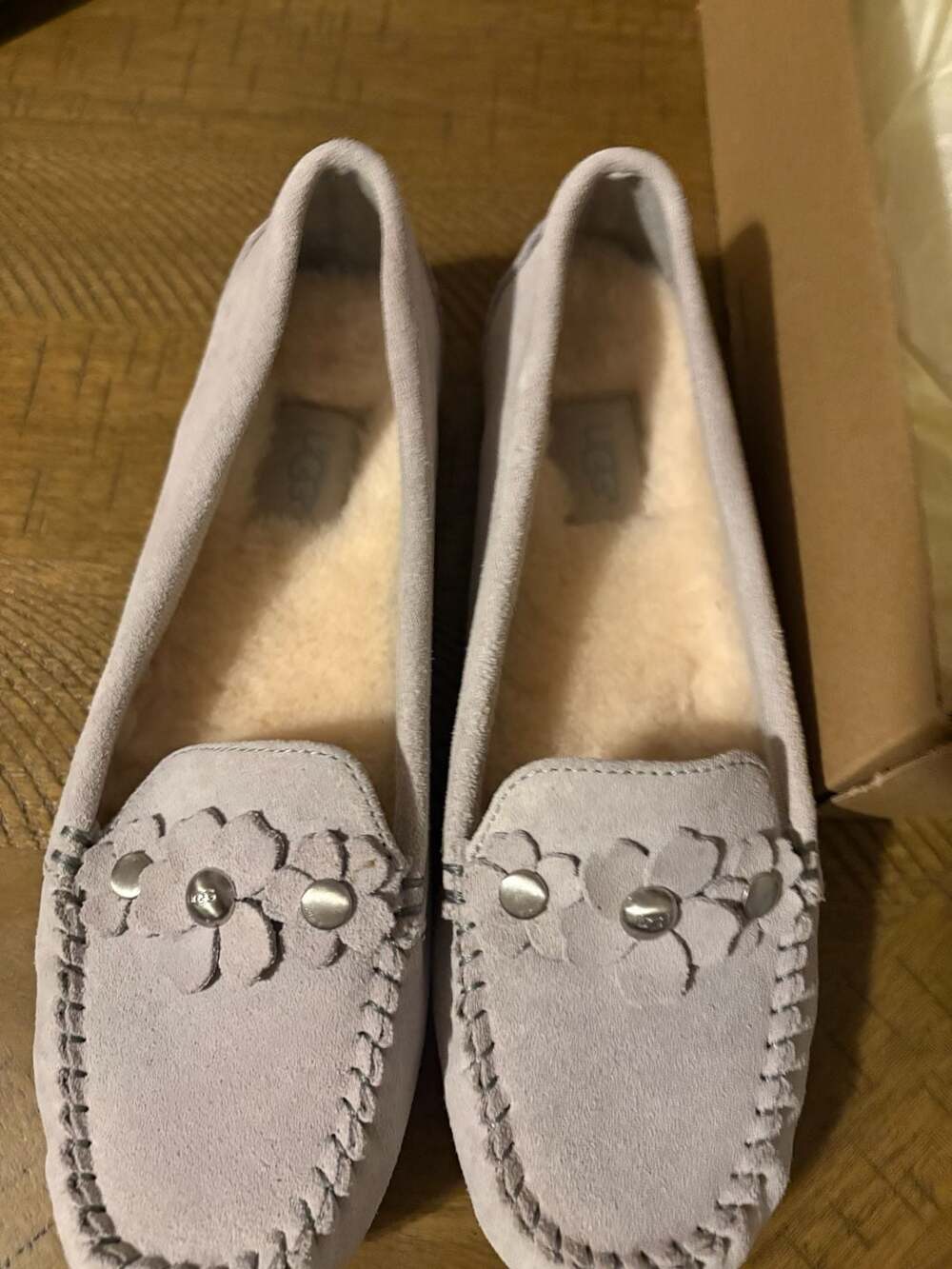 New UGG W Lizzy Poppy Suede Floral Slip-On Shoes Loafers Gray Size 8